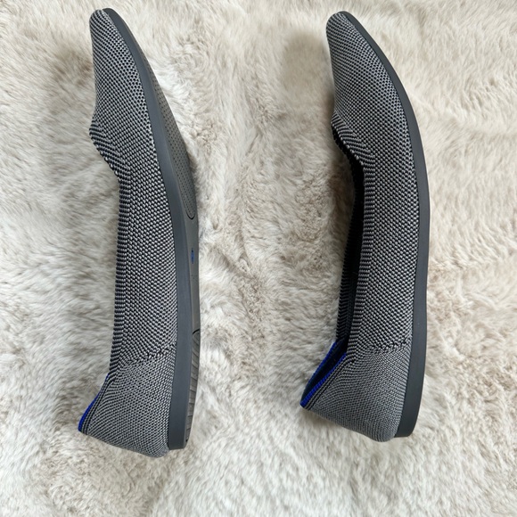 Rothy's The Point in Cloud Grey Birdseye - Like New Size 8 - Picture 4 of 6